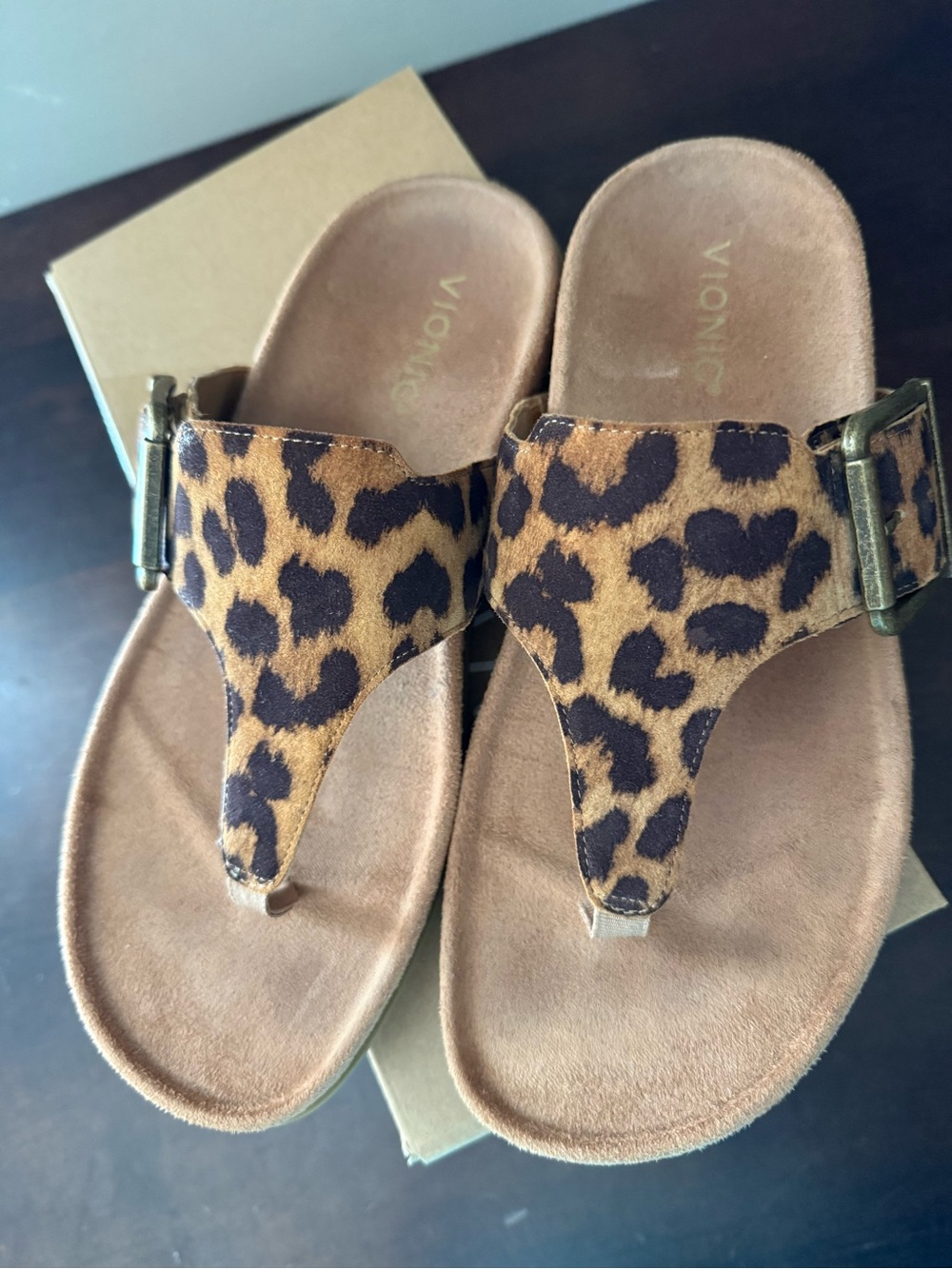 Vionic Leopard Print Thong Sandals